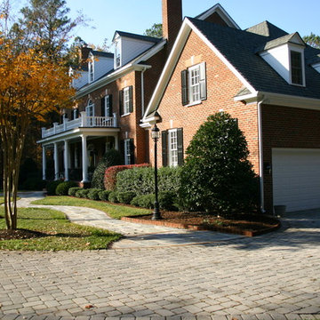 An Elegantly Curved Front Sidewalk