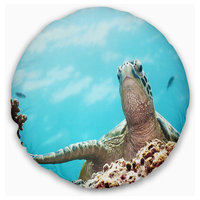 Green Turtle underwater View Animal Throw Pillow, 16" Round