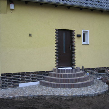Hauseingänge und Vorgärten