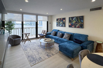 Minimalist living room photo in Miami