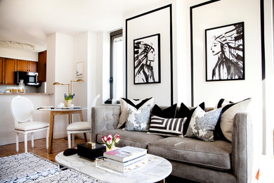 Minimalist living room photo in New York