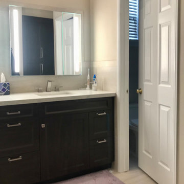 Escondido Wild Oak Bathroom