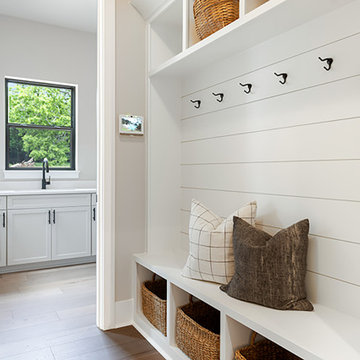 Schumacher Homes Windsor II Modern Farmhouse: Nashville, TN