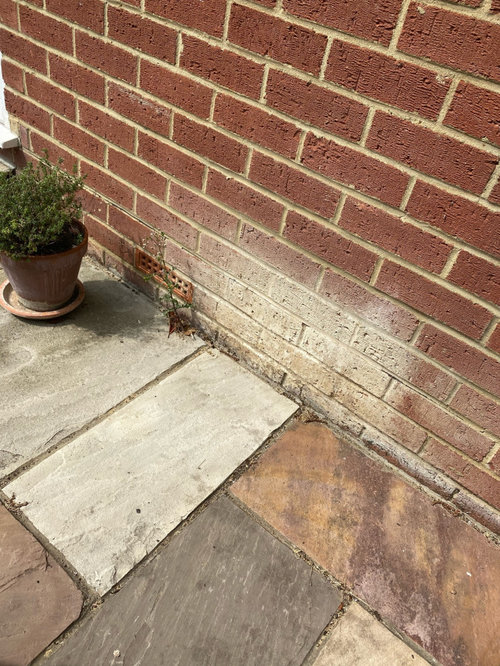 what is this mark on brick wall? Houzz UK