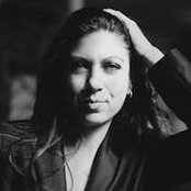 Lisa Lupo's photo