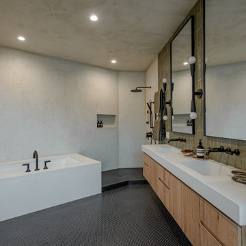 White Salmon Bluff Home