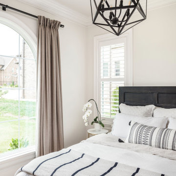 Luxury Linen Guest Room