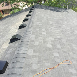 Owens Corning Oakridge Onyx Black - Roofing And Gutters