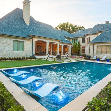Ledge Lounger in-pool Chaise