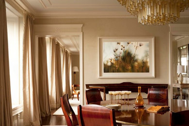 Living room - traditional living room idea in New York
