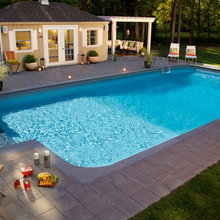 Pool/outdoors