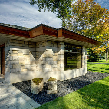 Lakeside Home Integrated with Luxury Technology