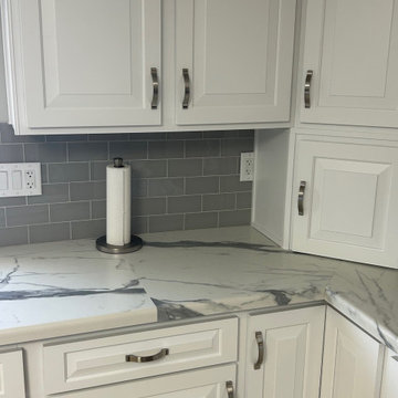 Modern Kitchen Remodel Done with New Laminate Countertop
