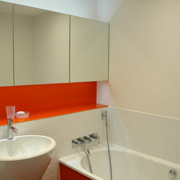 A Colourful Modern Bathroom