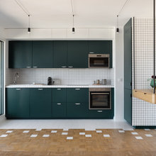 Un apartamento en París inspirado en las películas de Almodóvar