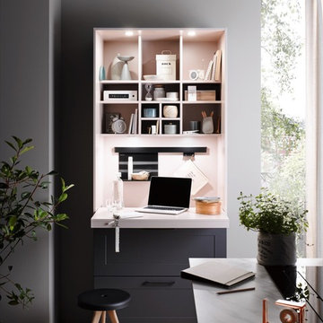 Lotus - Shaker style door