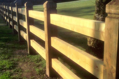 Chunky mortised fencing