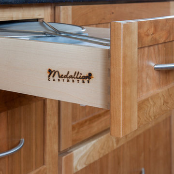 Medallion Cabinets, Shaker Style Door, Cherry Wood
