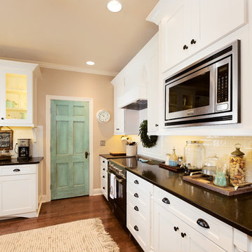 Senoia GA Farmhouse Kitchen