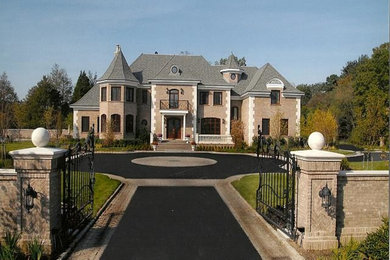Custom Designed Entry Gates, Brick Piers, Walls and Motor Court