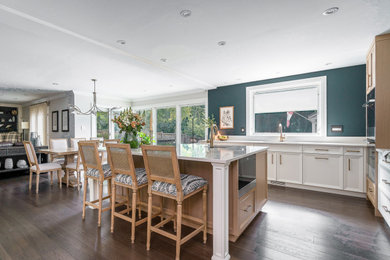 Inspiration for a kitchen remodel in Toronto