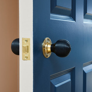 Bild på en vintage hall