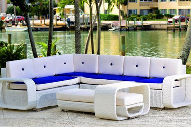 Minimalist patio photo in Miami