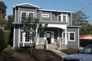 Traditional exterior home idea in Los Angeles
