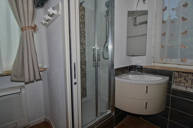 Ispirazione per una stanza da bagno minimalista
