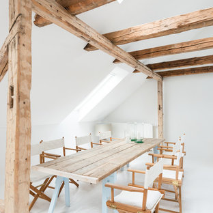 ドルトムントの広い北欧風 LDKの画像 (白い壁、淡色無垢フローリング)