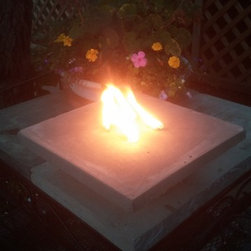 4 Light Firepit Insert: Made to Order - 商品