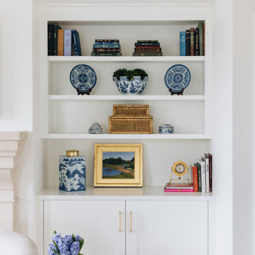 Bright London Townhouse Meets Downtown Lake Forest