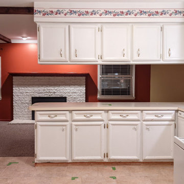 Showplace EVO Pierce Kitchen in Simpli White & Hickory Flagstone