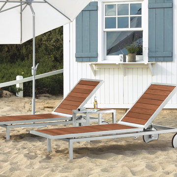 Montego Chaise