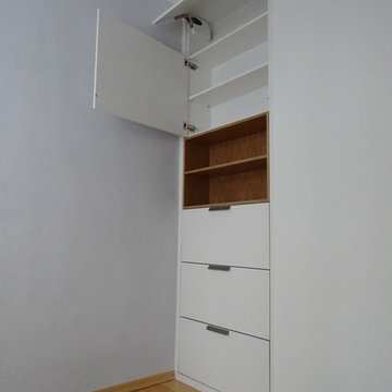 Stauraumlösung Schlafzimmer-Nischenschrank mit Klappemit Einbauschränken in Berl
