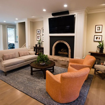 Kitchen Renovation & Seating Area