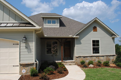 Arts and crafts exterior home photo in Little Rock