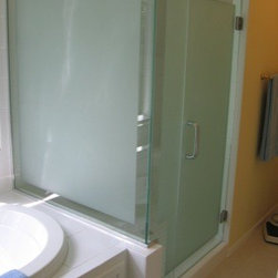 Framless Return Shower Doors with Knee Walls - Shower Doors