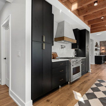 Summit Stunner: Seamless Storage and Style