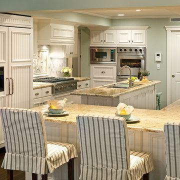 Custom Kitchen Cabinets