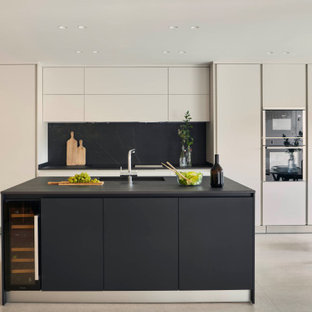 Ideas para cocinas | Fotos de cocinas con armarios con paneles