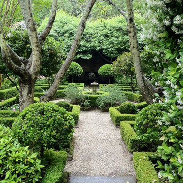Historic Charleston Courtyard