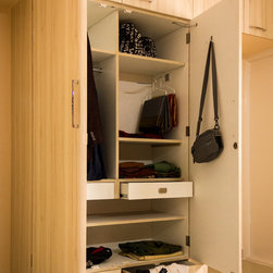 Mr. jayanta mazumdar's flat in kadugudi,bangalore - Storage Cabinets