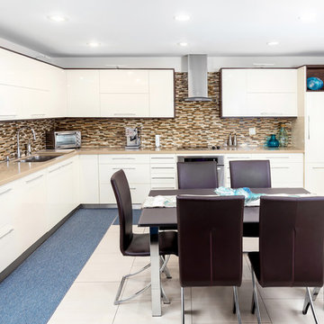 Beige high-gloss kitchen in Toronto