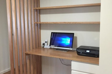 Desk & Room Divide
