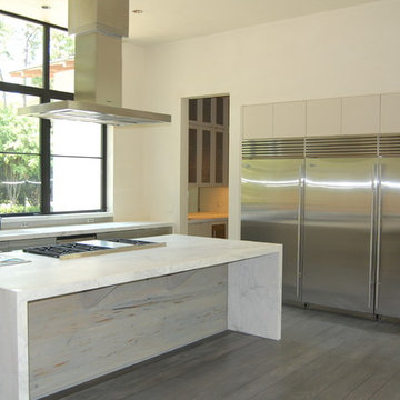 Contemporary Kitchen-Paint/Stainless Steel