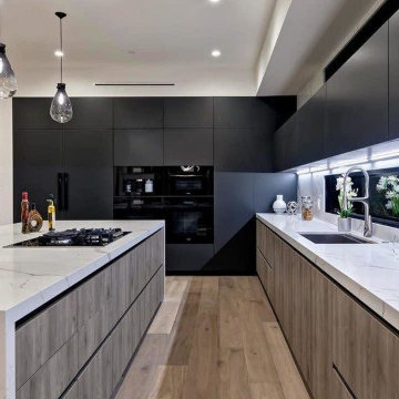 Los Angeles - Custom Home 4