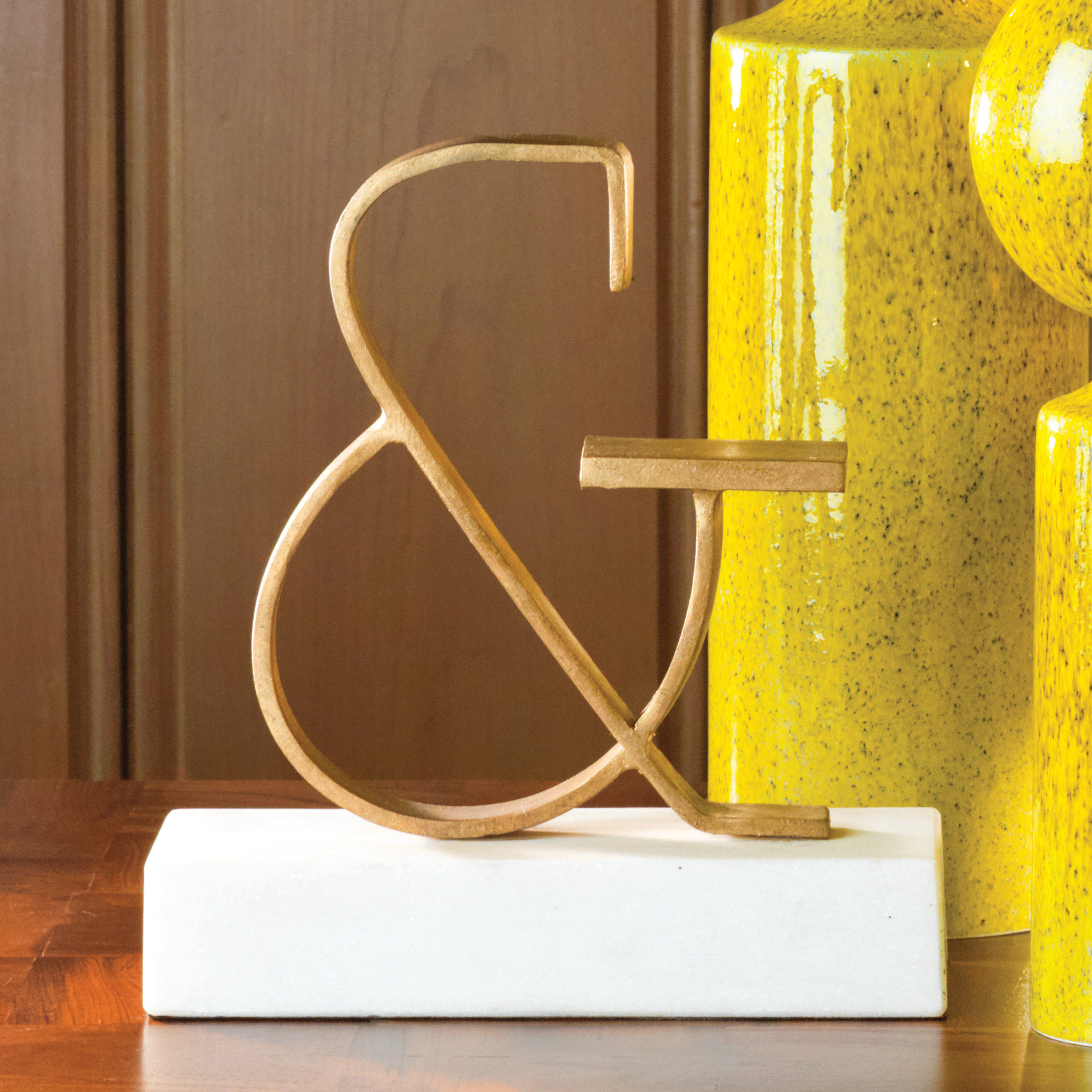 Ampersand Objet, Gold