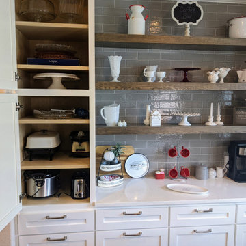 Modern farmhouse kitchen