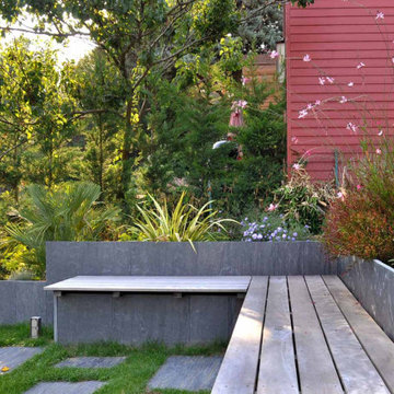 Grand jardin avec terrasse lounge